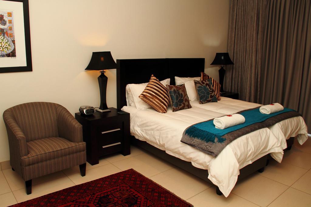Presidensie Guest Rooms Почефструм Экстерьер фото