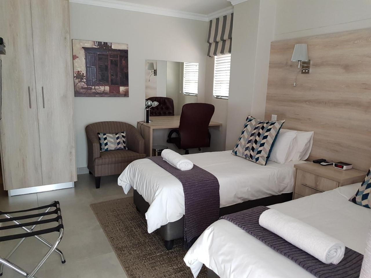 Presidensie Guest Rooms Почефструм Экстерьер фото